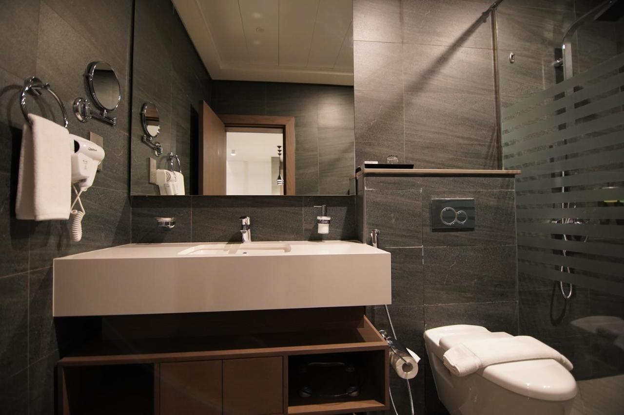 Abar Hotel Apartments Dip-1 Dubaj Zewnętrze zdjęcie